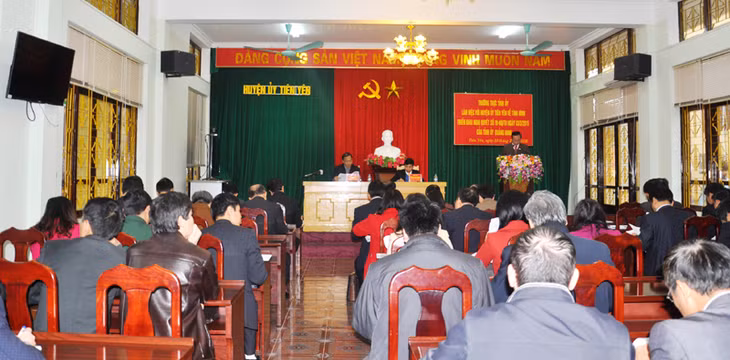Quang cảnh buổi làm việc.