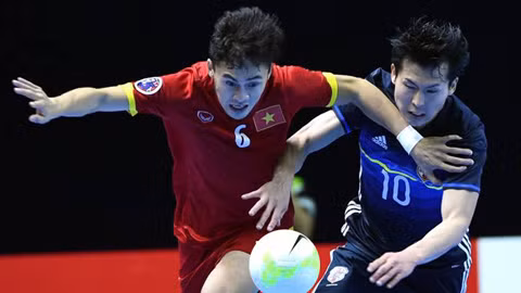 ĐT futsal Việt Nam (trái) rất tự tin dù phải chạm trán đối thủ mạnh