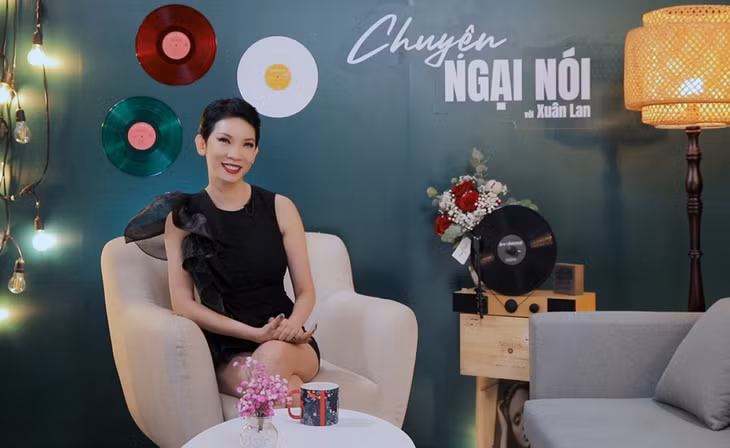 Siêu mẫu Xuân Lan.
