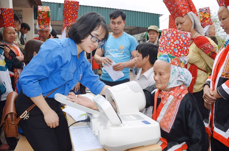 Người dân Bình Liêu được khám bệnh miễn phí
