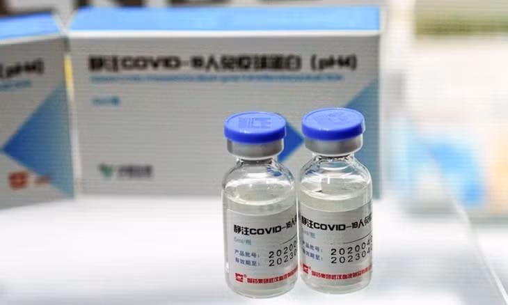 Vaccine Covid-19 do Tập đoàn Biotec Quốc gia Trung Quốc (CNBG) sản xuất được trưng bày tại triển lãm ở Bắc Kinh hồi đầu tháng 9. Ảnh: Reuters.
