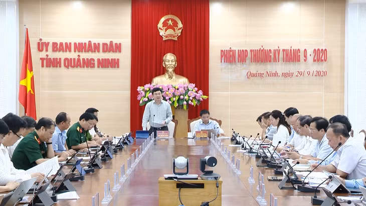 Đồng chí Ngô Hoàng Ngân, Phó Bí thư Thường trực Tỉnh ủy phát biểu tại cuộc họp