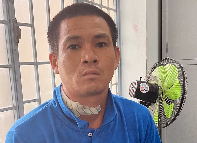 Huỳnh Xin tại cơ quan điều tra. Ảnh: Công an Khánh Hoà.