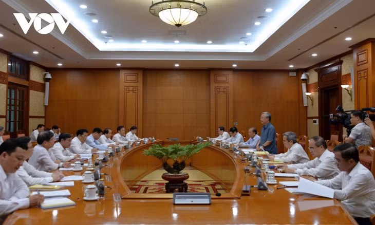 Toàn cảnh buổi làm việc của Bộ Chính trị với BTV Đảng ủy Khối các cơ quan Trung ương. Ảnh: Văn Hiếu.