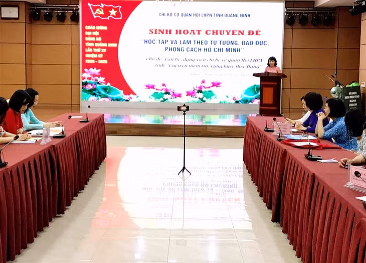 Hội LHPN tỉnh tổ chức sinh hoạt chuyên đề Học tập và làm theo tư tưởng, đạo đức, phong cách Hồ Chí Minh
