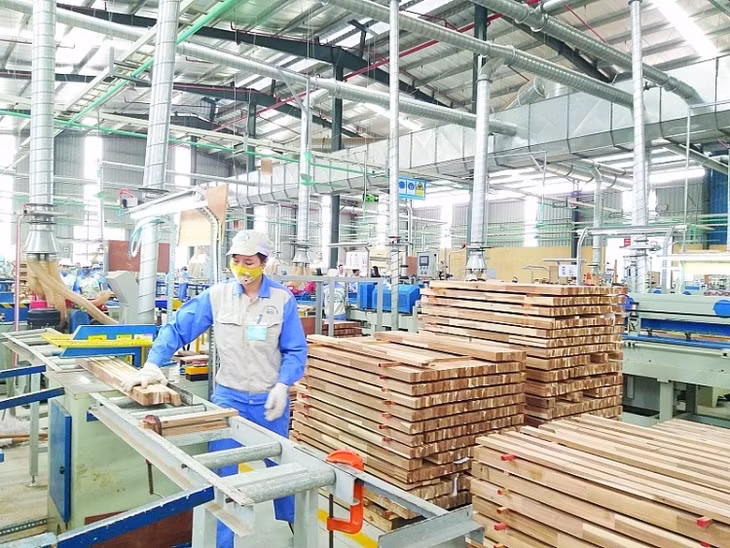 Ngành lâm sản tự tin cả năm nay xuất khẩu sẽ đạt trên 12 tỷ USD.