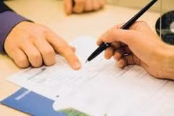 Người đang chấp hành hình phạt tù được ủy quyền cho người khác lập hồ sơ hưởng BHXH một lần