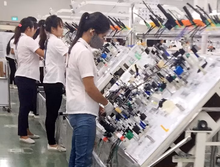 Công nhân bộ phận MAE, Công ty TNHH Yazaki Hải Phòng Việt Nam Chi nhánh tại Quảng Ninh (KCN Đông Mai, TX Quảng Yên).