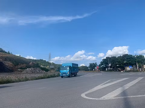 Các phương tiện khi vào cua đã quan sát tốt hơn do được mở rộng tầm nhìn. 