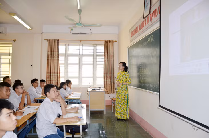 Tiết học của cô và trò Trung tâm HN&GDTX tỉnh.