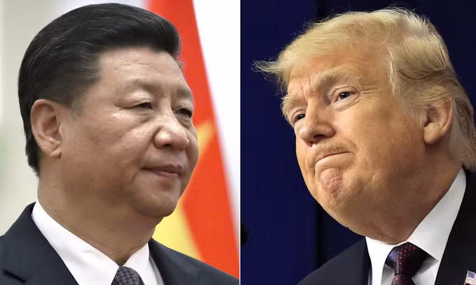 Chủ tịch Trung Quốc Tập Cận Bình (trái) và Tổng thống Mỹ Donald Trump. Ảnh: AP.