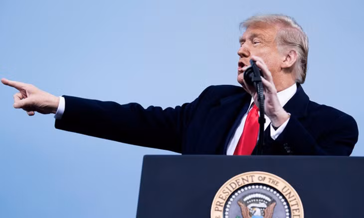 Tổng thống Mỹ Donald Trump tại cuộc vận động tranh cử ở bang Bắc Carolina tối 19/9. Ảnh: AFP.