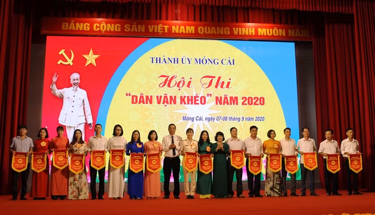 Những mô hình, cách làm hay được thể hiện trên sân khấu của Hội thi dân vận khéo năm 2020 của TP Móng Cái.