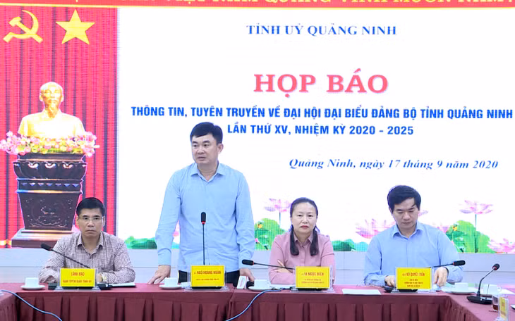 Đồng chí Ngô Hoàng Ngân, Phó Bí thư Thường trực Tỉnh ủy, phát biểu tại buổi họp báo.