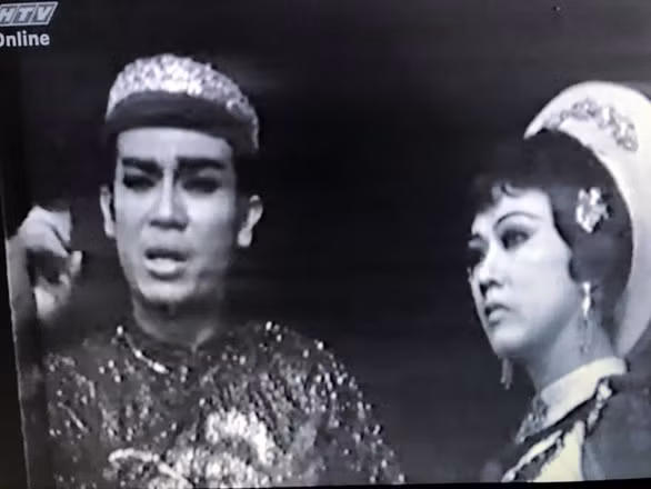 Công chúng sẽ được thưởng thức lại tác phẩm cải lương kinh điển Tiếng trống Mê Linh - Ảnh chụp lại màn hình: LINH ĐOAN