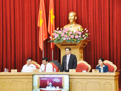Đồng chí Phạm Minh Chính, Ủy viên Trung ương Đảng, Bí thư Tỉnh ủy phát biểu kết luận hội nghị