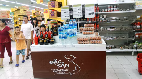 Sản phẩm Quảng Ninh được bày bán trong siêu thị Big C Hạ Long.