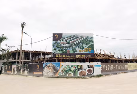 Dự án Litlle Vietnam được xây dựng bởi nhà thầu UDIC sẽ được bàn giao cho khách hàng vào tháng 5/2015 và chính thức đi vào hoạt động vào tháng 9/2015