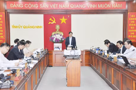 Bí thư Tỉnh ủy Phạm Minh Chính phát biểu chỉ đạo về nội dung quy hoạch của các địa phươgn Uông Bí, Đông Triều.