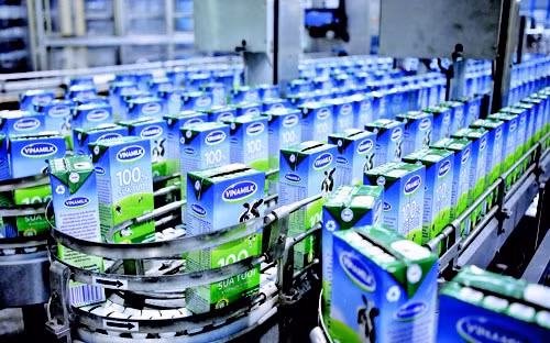 Vinamilk đang đặt ra mục tiêu sẽ đạt doanh số khoảng 3 tỷ USD và đứng vào top 50 công ty sữa lớn nhất thế giới vào năm 2017.