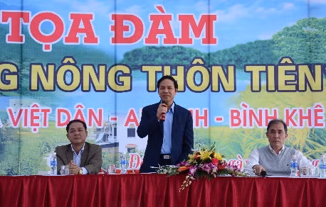 Đồng chí Đặng Huy Hậu, Phó Chủ tịch UBND tỉnh phát biểu tại buổi tọa đàm
