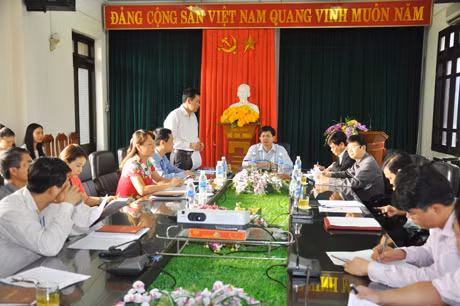 Quang cảnh buổi làm việc.