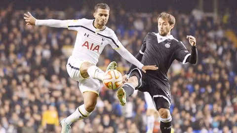 Tottenham (trái) khó lòng giành điểm tối đa trên sân nhà
