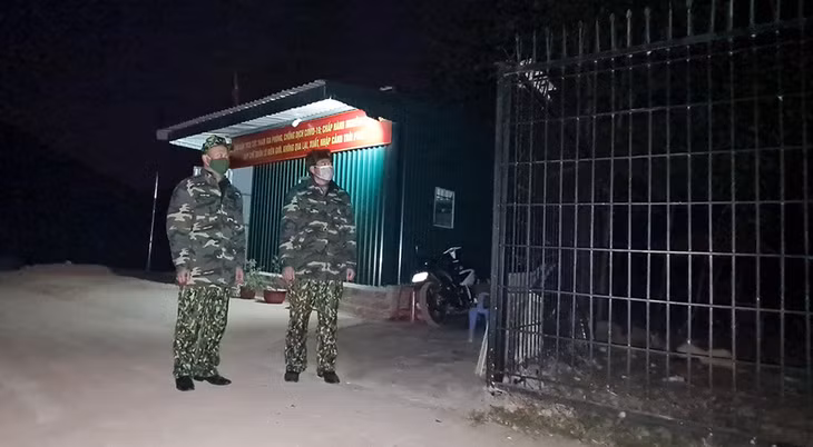 CBCS Đồn BP Hoành Mô trực bảo vệ biên giới phòng chống XNC trái phép tại khu vực mốc 1319.
