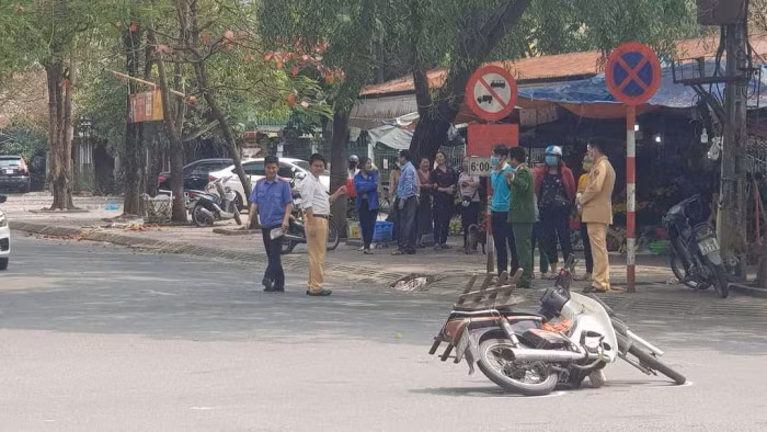 Lực lượng chức năng dựng lại hiện trường vụ tai nạn