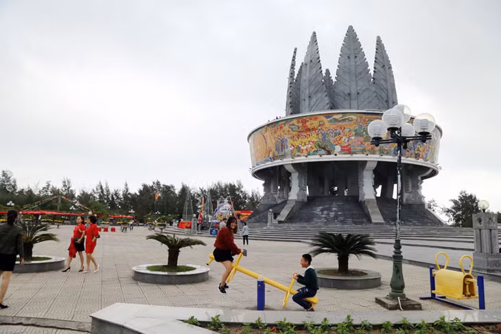 Đến Sa Vĩ