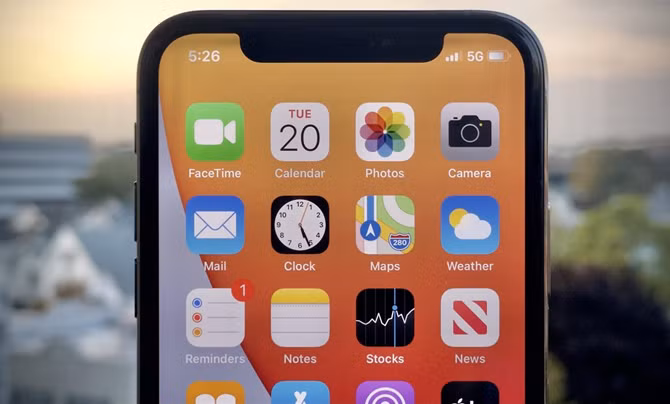 iPhone 12 sắp dùng được 5G tại Việt Nam. Ảnh: Gadgethack