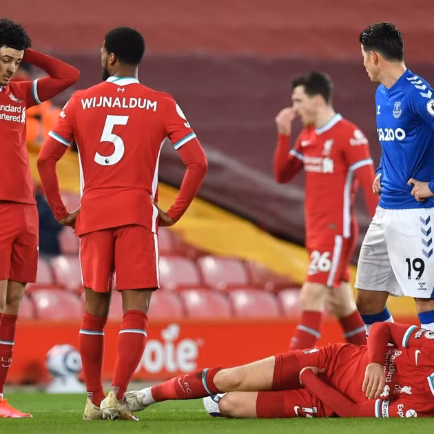  Liverpool gặp tổn thất lớn sau thất bại trước Everton.