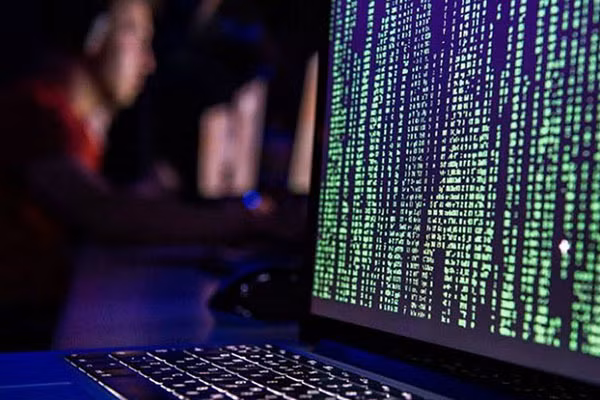 Các lỗ hổng bảo mật mới phát hiện trong các sản phẩm của VMware cho phép đối tượng tấn công chèn và thực thi mã từ xa (Ảnh minh họa: Internet).