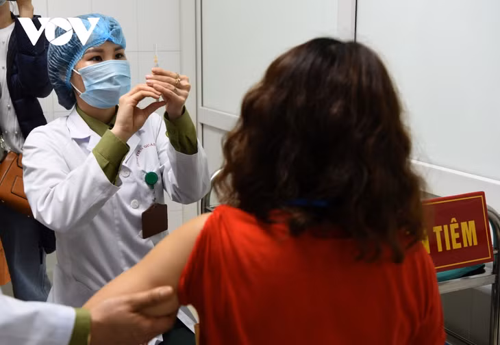 Vaccine COVID-19 do Việt Nam sản xuất được thử nghiệm trên người giai đoạn 2.