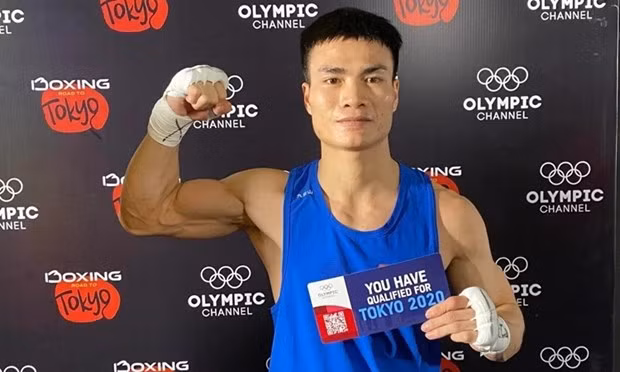 Vận động viên Nguyễn Văn Đương giúp môn boxing Việt Nam có vé dự Thế vận hội Olympic sau 32 năm chờ đợi.