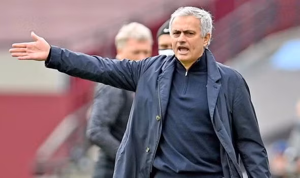  Tottenham của Mourinho gây thất vọng lớn.