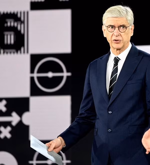  Wenger nói về kế hoạch của UEFA.
