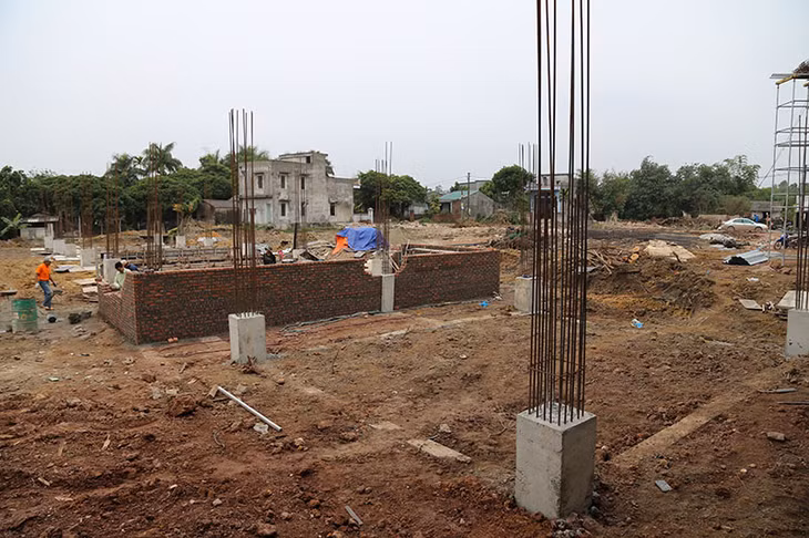 Thi công hệ thống các cổng nhập phục xe tải, xe container. 