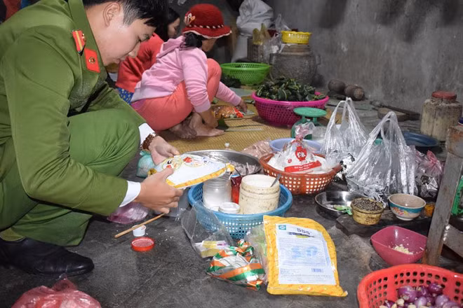 Han the tại cơ sở bà Thúy bị lực lượng công an phát hiện, xử lý. Ảnh: CTV