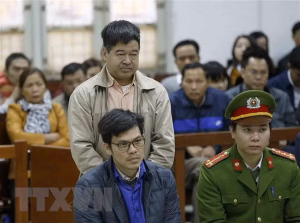 Bị cáo Nguyễn Hoài Giang (nguyên Chủ tịch Hội đồng tư vấn Công ty Cổ phần Lọc hóa dầu Bình Sơn, tại phiên xét xử. (Ảnh: Doãn Tấn/TTXVN)