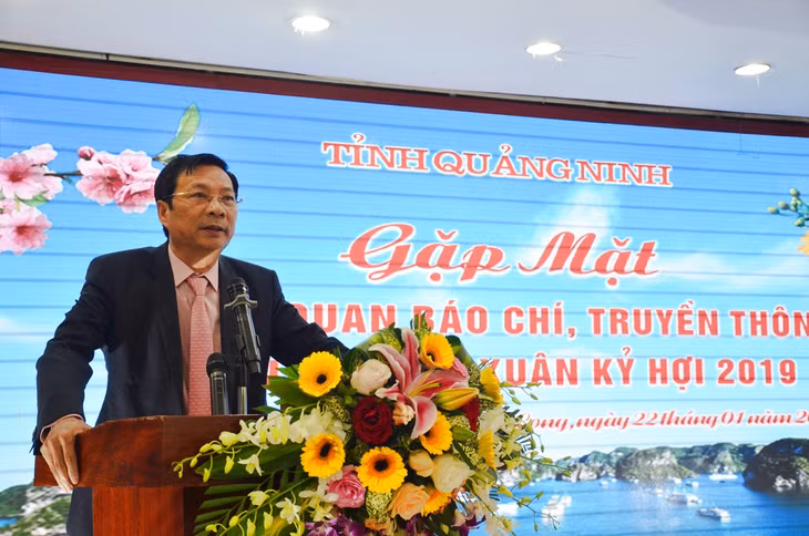 Đồng chí Nguyễn Văn Đọc, Bí thư Tỉnh ủy phát biểu tại buổi gặp mặt
