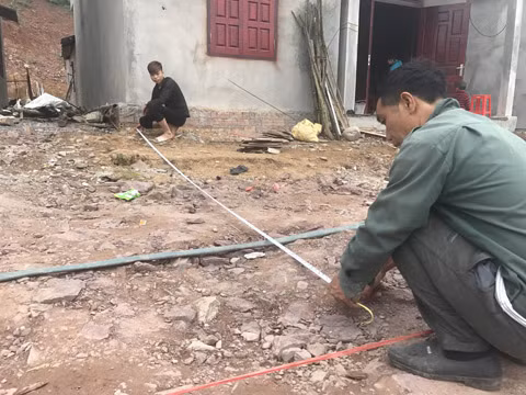 Theo quy hoạch diện tích sân trước các nhà đều phải có chiều rộng 5,5m