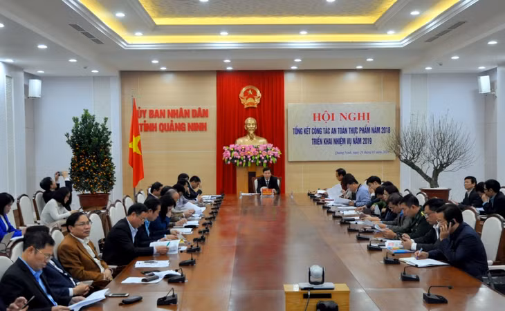 Quang cảnh hội nghị tại điểm cầu UBND tỉnh.