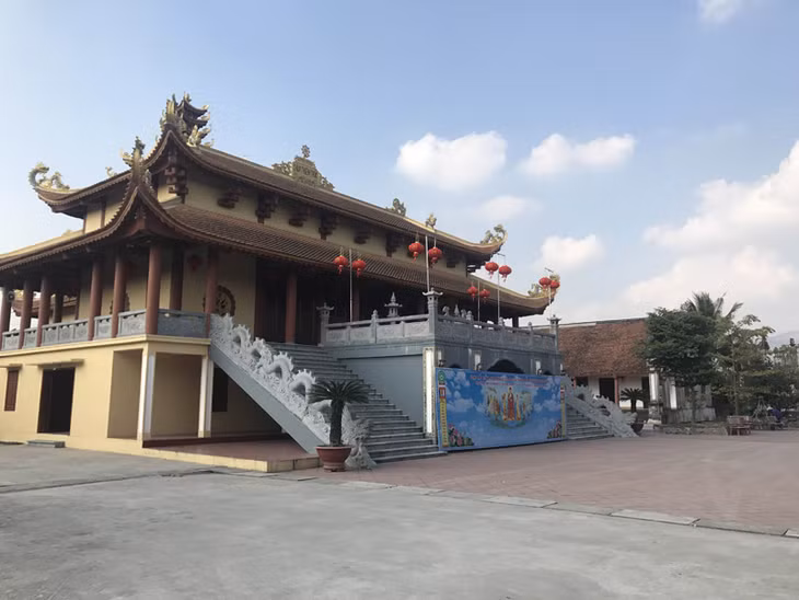 Chùa Thiên Trúc (Đông Triều) là một trong những ngôi chủa đẹp, hàng năm thu hút hàng nghìn khách thập phương về thăm quan, vãn cảnh