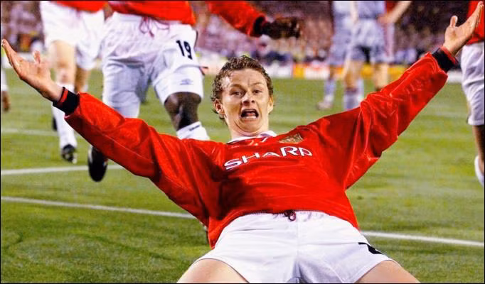 Solskjaer ăn mừng bàn thắng lịch sử vào lưới Bayern năm 1999