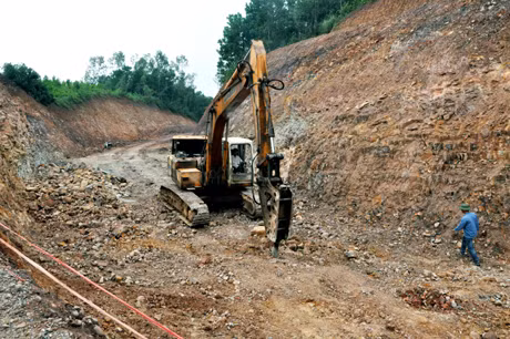 Dự án cải tạo nâng cấp QL18C, gói thầu số 2 vẫn đang trong giai đoạn thi công.