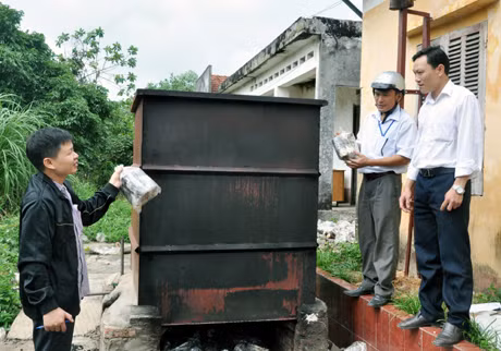 Được sự hỗ trợ của cấp trên, một số hộ dân của xã Nam Sơn đã được hỗ trợ đầu tư lò hấp nguyên liệu làm nấm linh chi.