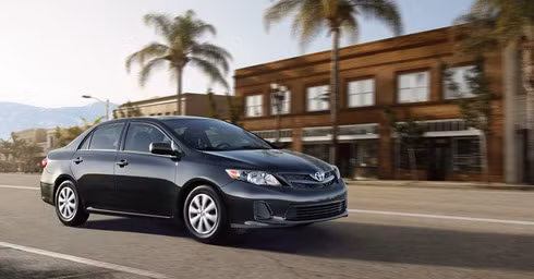 Corolla 2013 có ngoại thất gần như không khác đời 2012.