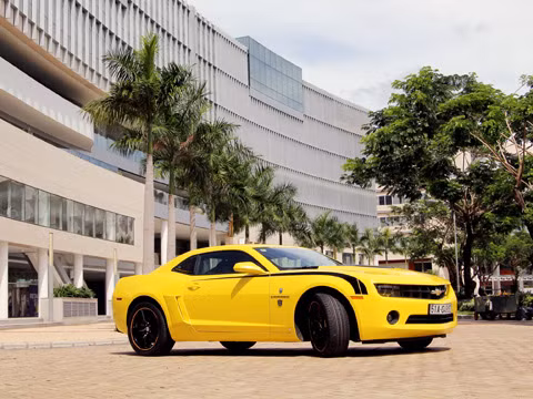 Mẫu xe cơ bắp Camaro sẽ được phân phối chính hãng tại Việt Nam.
