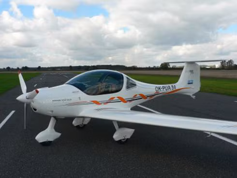Máy bay ATEC 321 FAETA của hãng ATEC. Ảnh: atecaircraft
